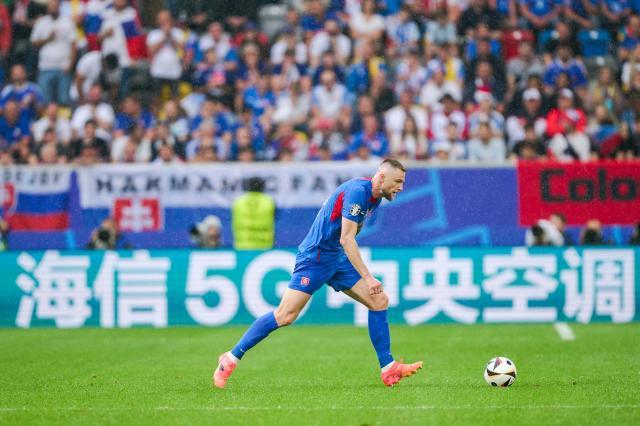 1718984388312075331.jpg lp1QXoZViNDnKvPN9Rq3ga9SLs3I1920.jpg