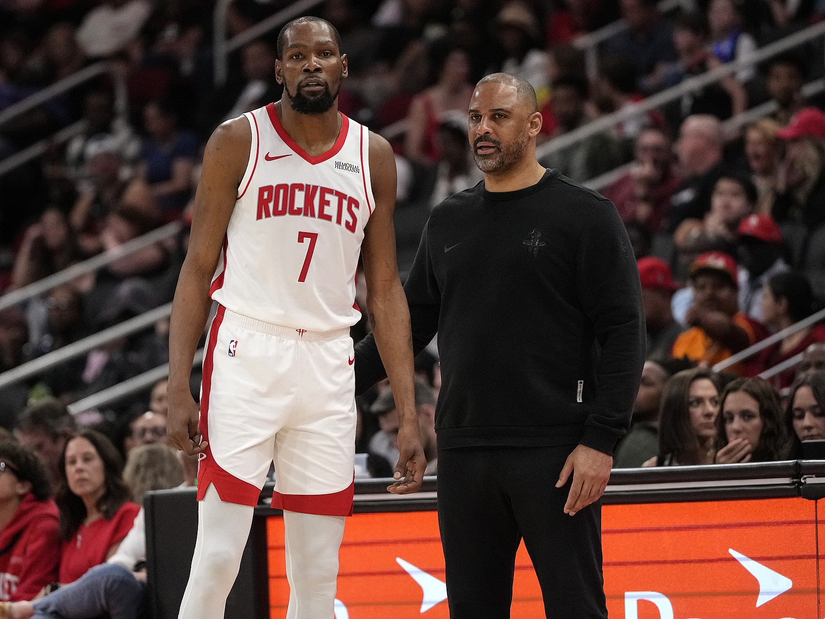 开云体育官方网站登陆-KD:我们从比赛一开始就充满了能量 对手迫近比分后也保持了镇定