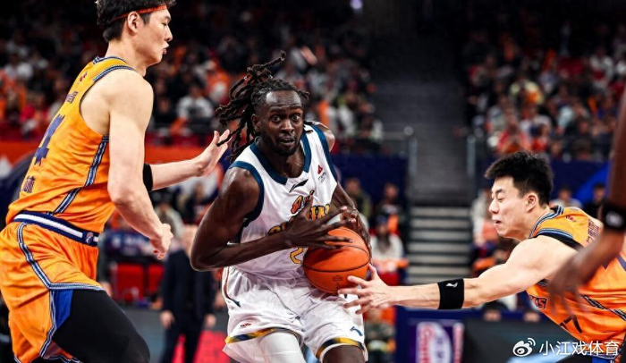 开云体育平台-83比116惨败33分!辽篮苦主被定耻辱柱上:29连败创CBA新纪录!|四川队|山东队|山东男篮|广东男篮|深圳队_新浪体育_新浪新闻